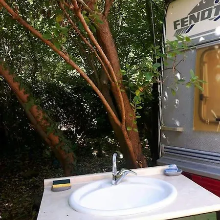 L'ermitage Au Sein D'un Jardin Foret Pres De L'ocean *