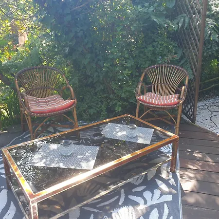 Camping L'ermitage Au Sein D'un Jardin Forêt Près De L'océan *